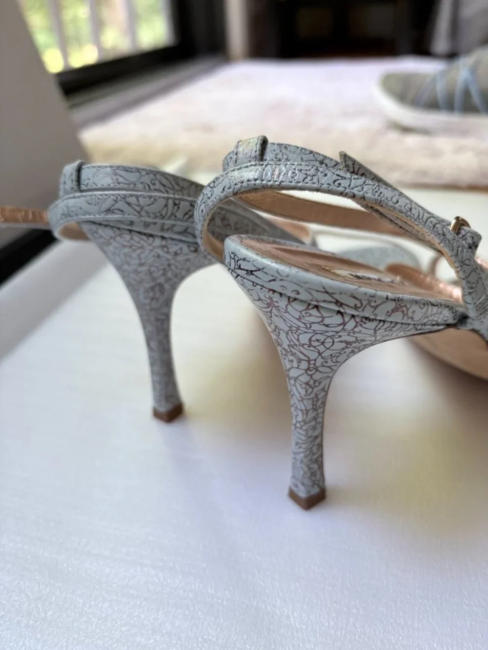Manolo Blahnik Blue Gold Filigree Leather Strappy Heels EU 36